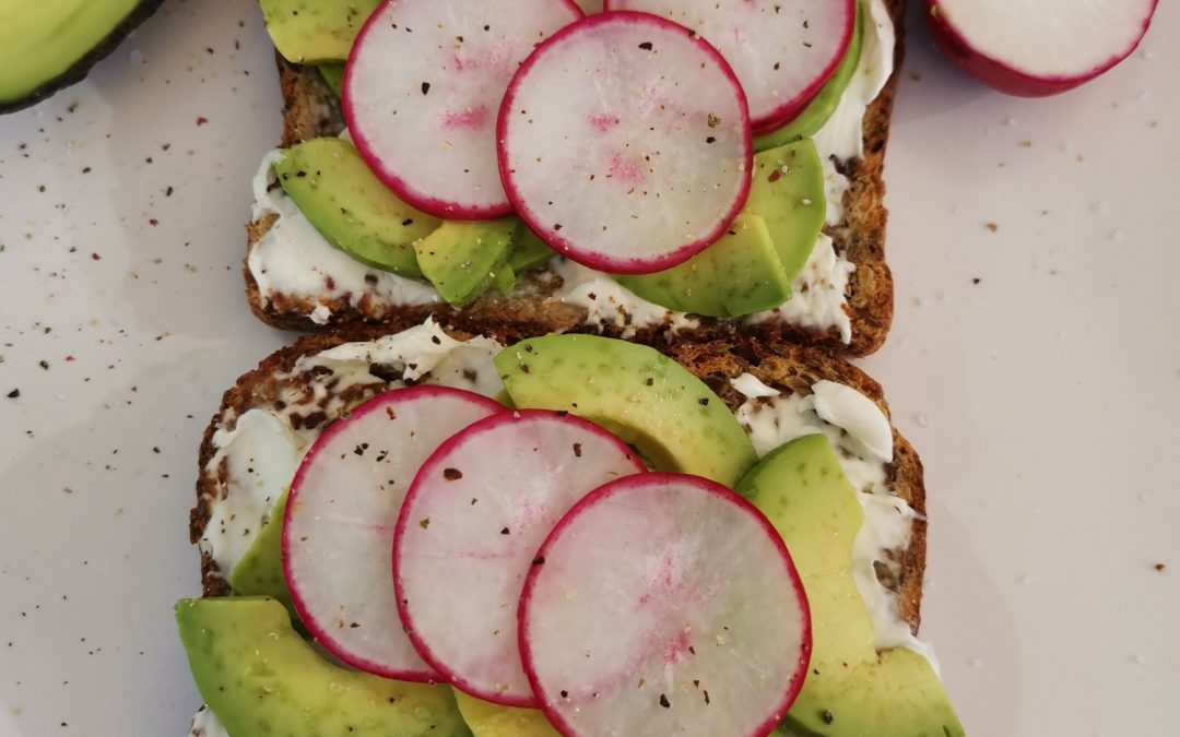 Cream Cheese Avo with Radish Toast